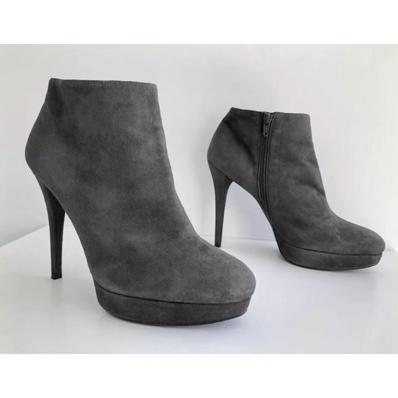 Stuart Weitzman Shoes - STUART WEITZMAN FOR SCOOP NYC PLATFORM BOOTS 9.5
